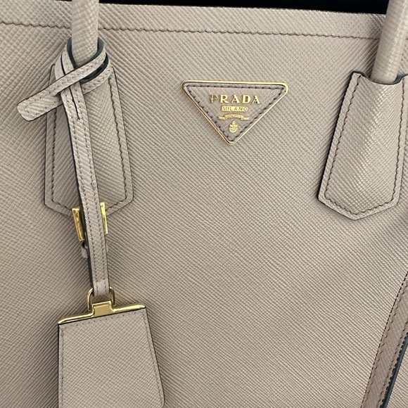 PRADA Saffiano tote bag medium - Picture 4 of 12
